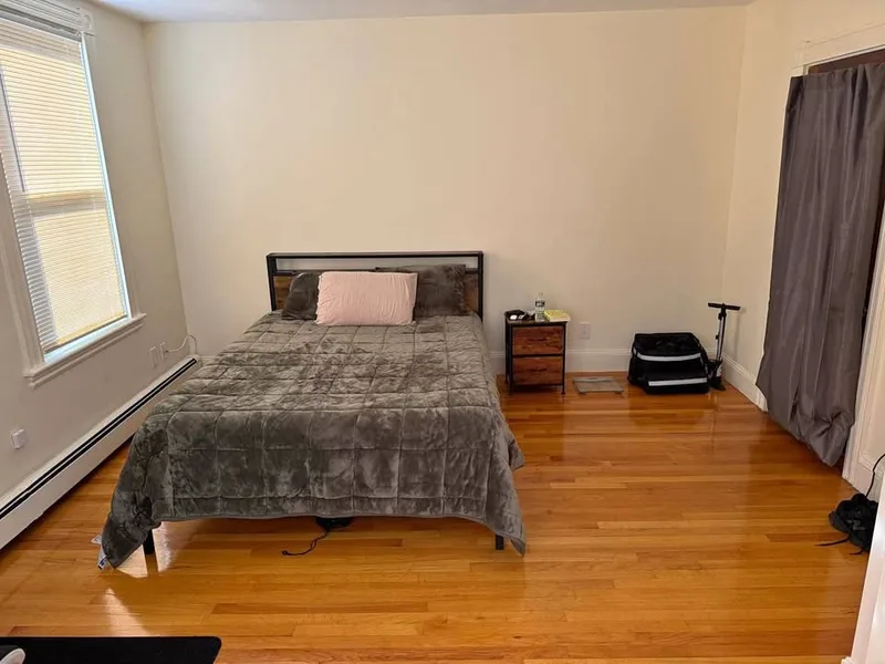 Spare room in New Farm