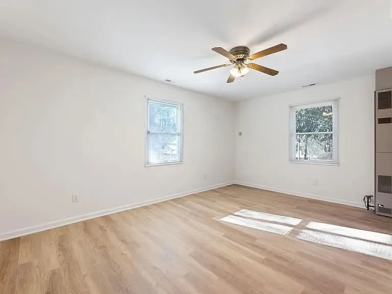 Cozy room near university
