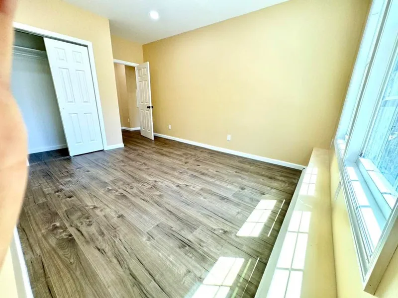 Modern Studio Apartment