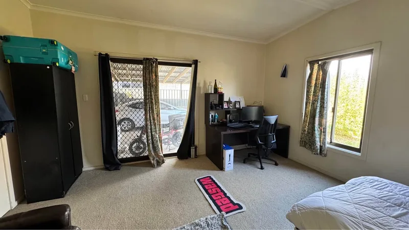 Spacious bedroom in Williamsville near UB