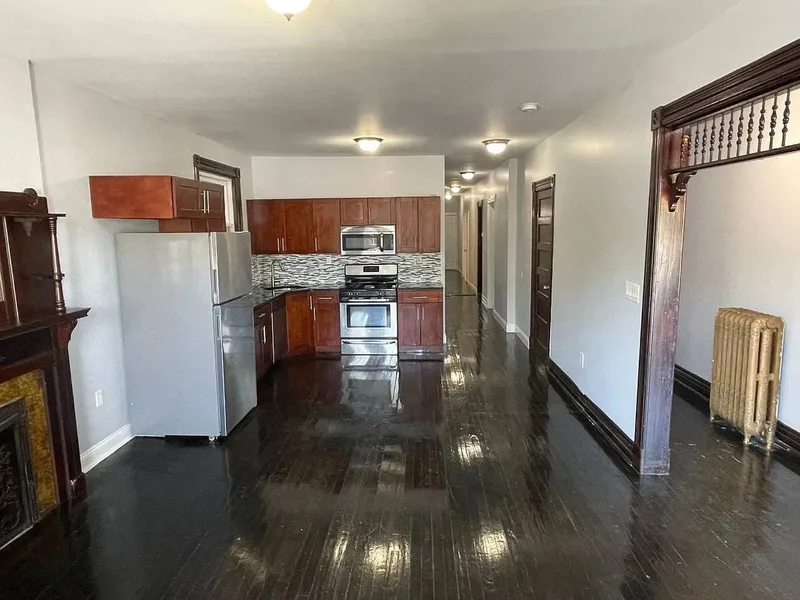 Private room in cute Westlake home