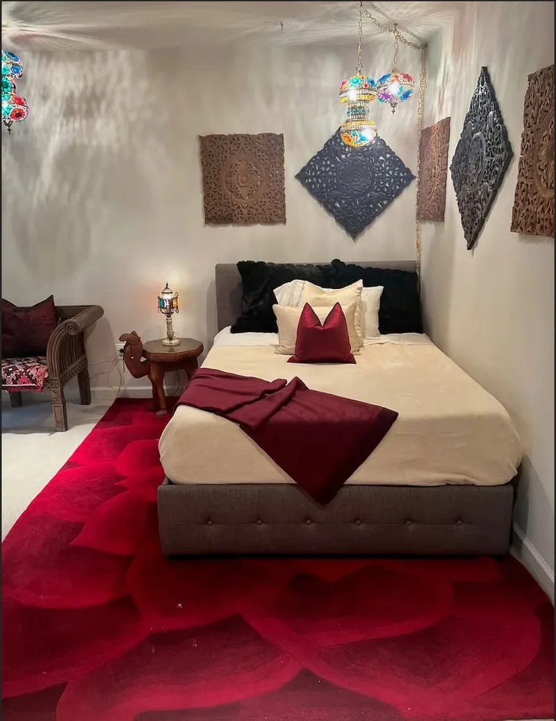 Private room in Downtown Champaign