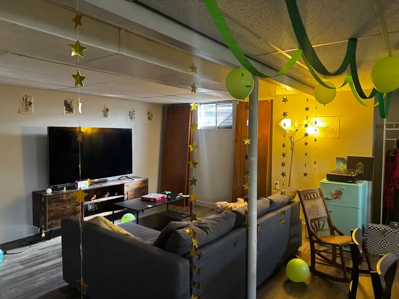 East Lansing private room