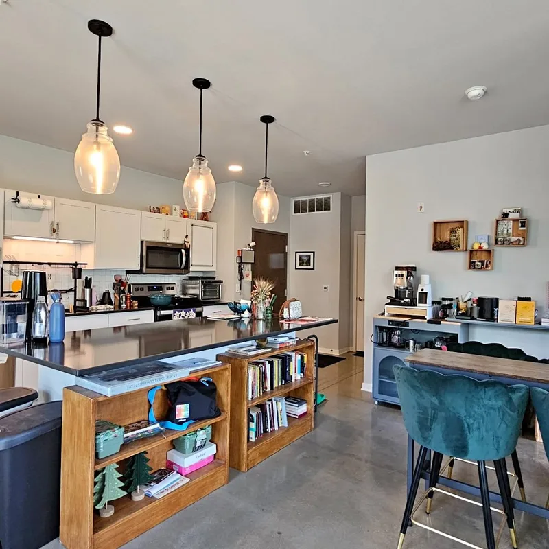 Spacious 2BR near UT campus