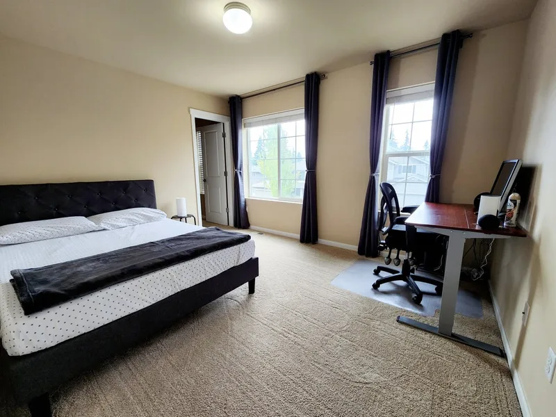 Private Room in Burwood