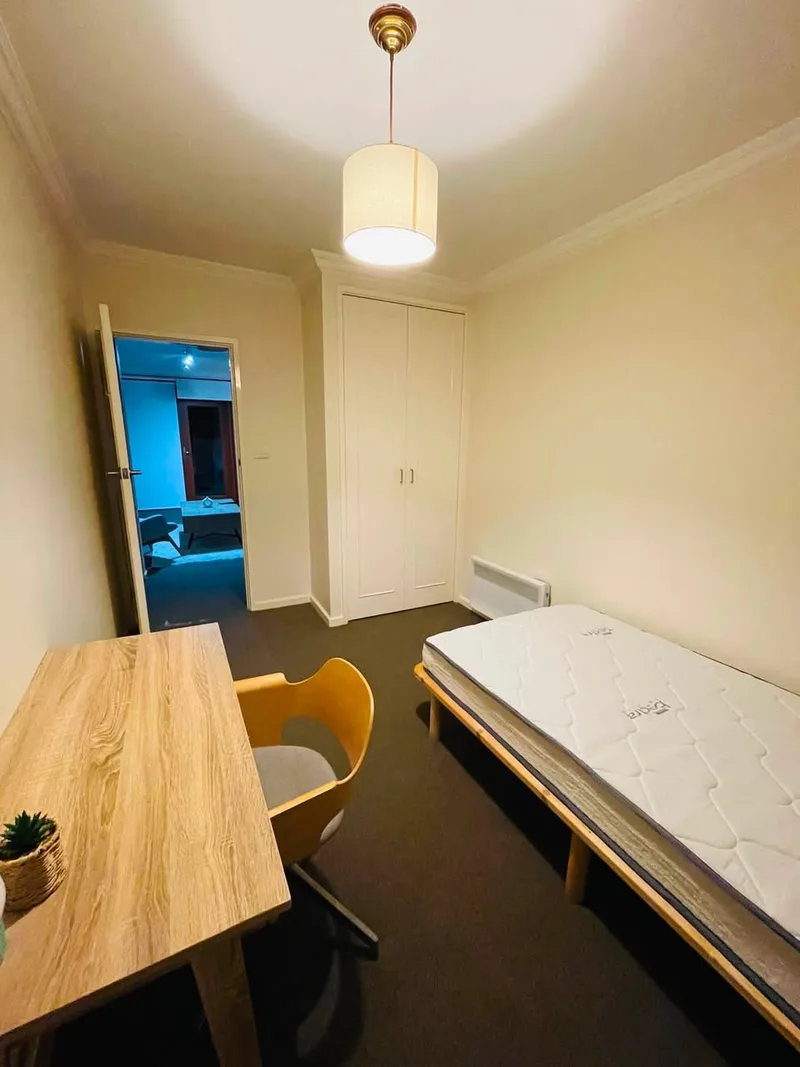 Room in 3BR house off campus