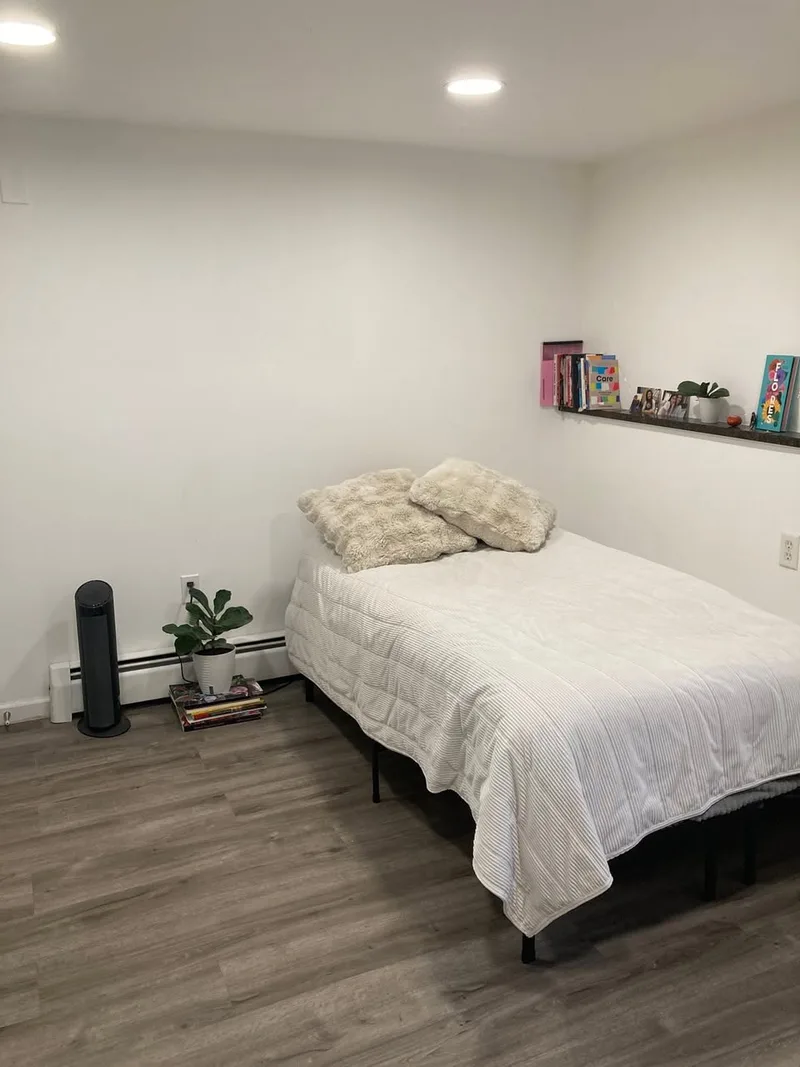 Subletting my Richardson studio for fall