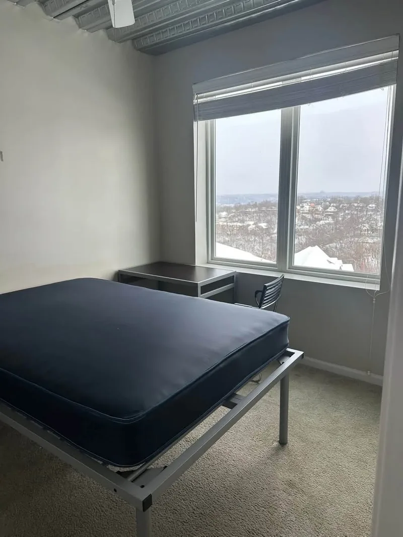 Room for rent in Murray Hill