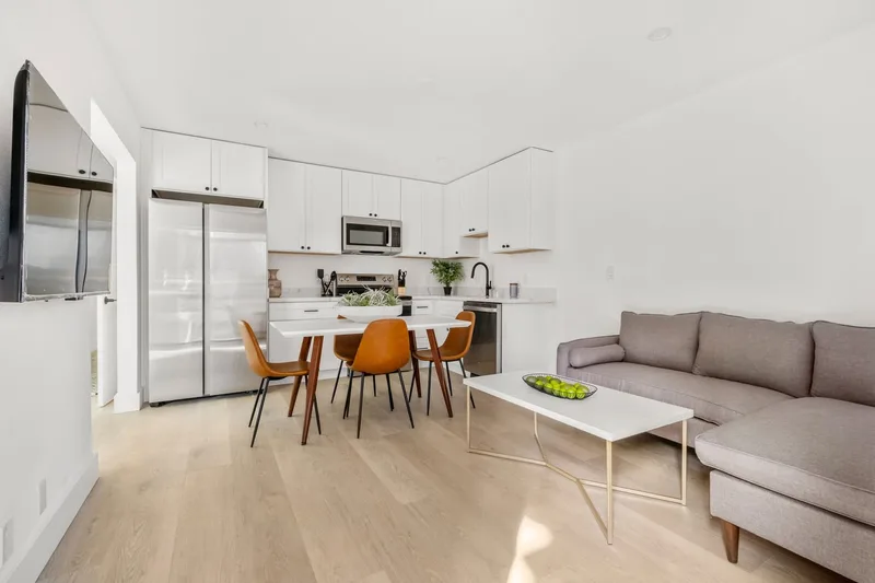 Spacious room in Blacksburg townhouse