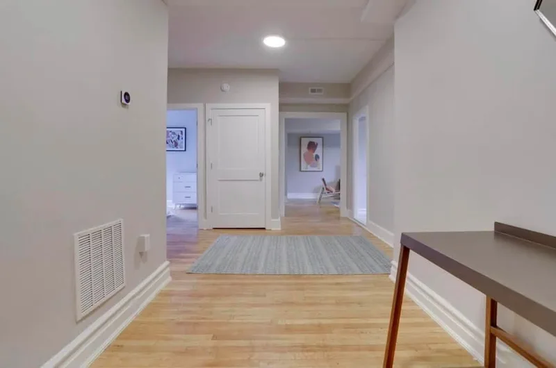 Private room in 2BR apartment near UC, veg kitchen