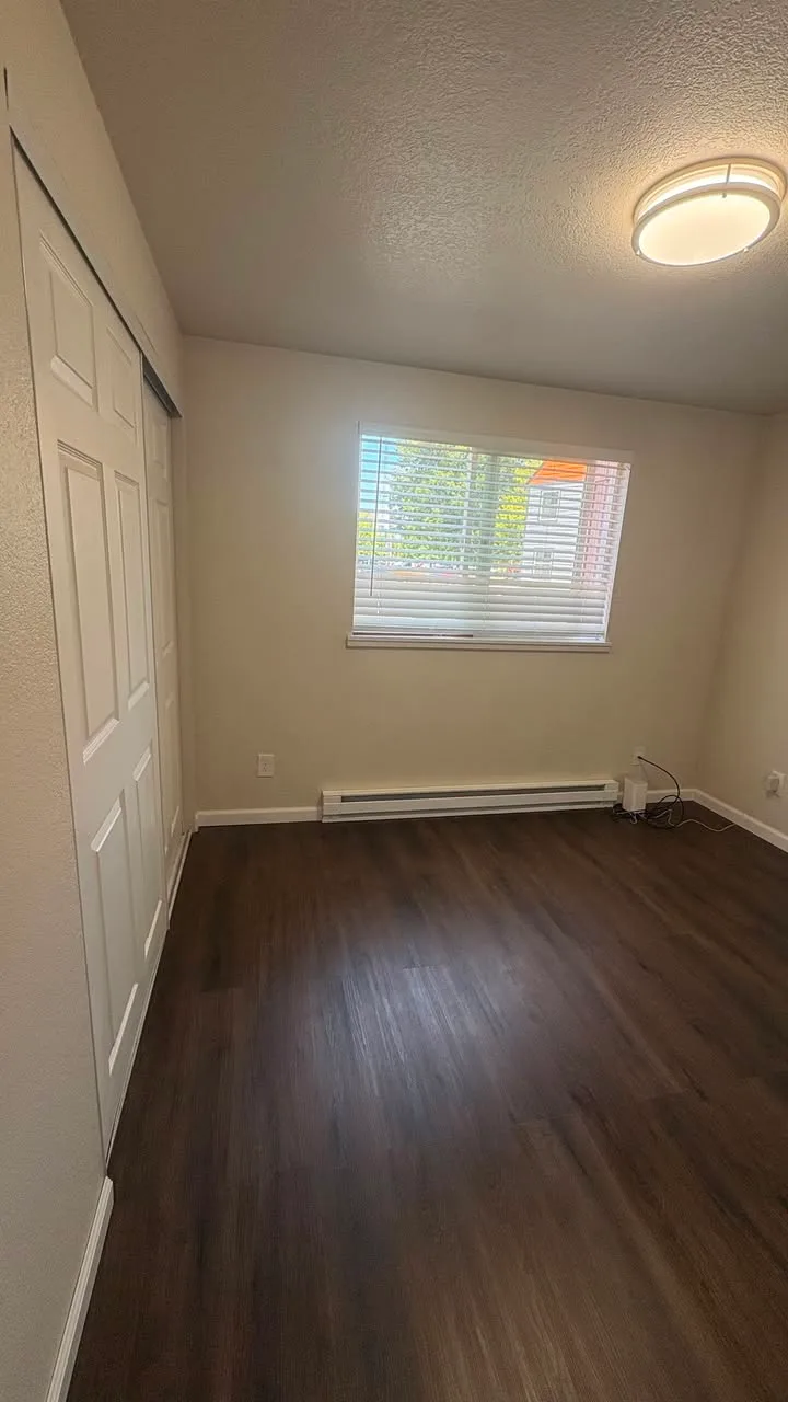 Private room in FIU area