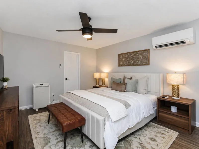 Private room in Surfers Paradise for a social student
