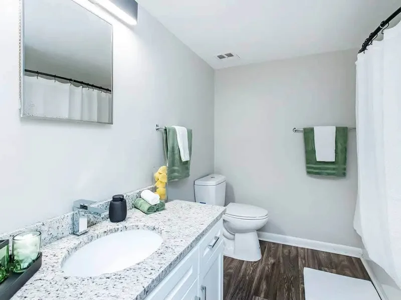 Private room in Surfers Paradise for a social student