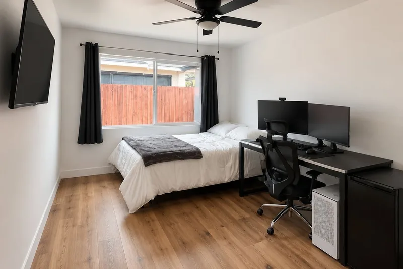 Modern room near UOW