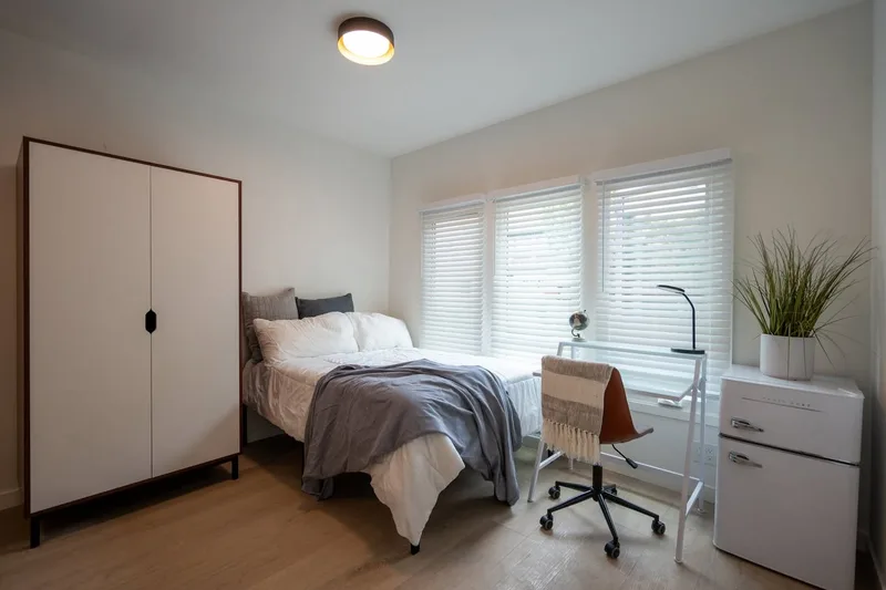 Private room in Kendall Square 2BR, $1700/mo