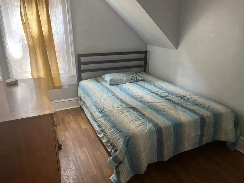 Private room in Epping for an outgoing guy