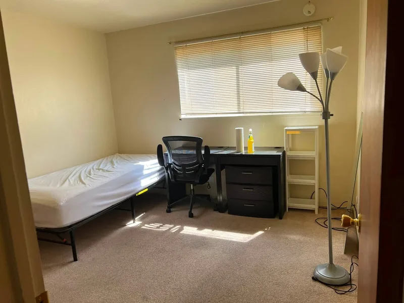Private room in Stony Brook village, $850/mo