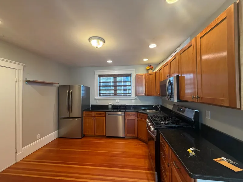 Room for rent in a 2BR apartment