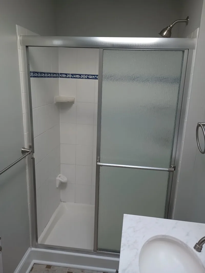 Private room in 3BR house near campus