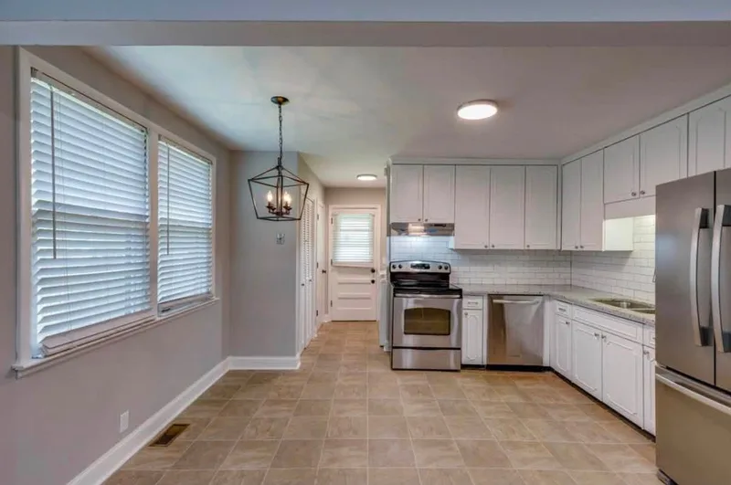 Large shared room in a house near campus
