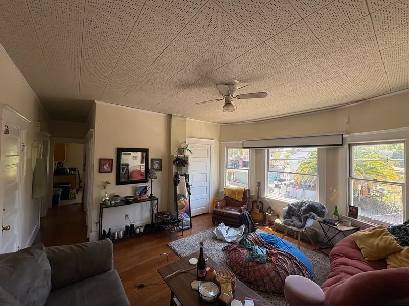 Cosy private room in Randwick for a creative soul