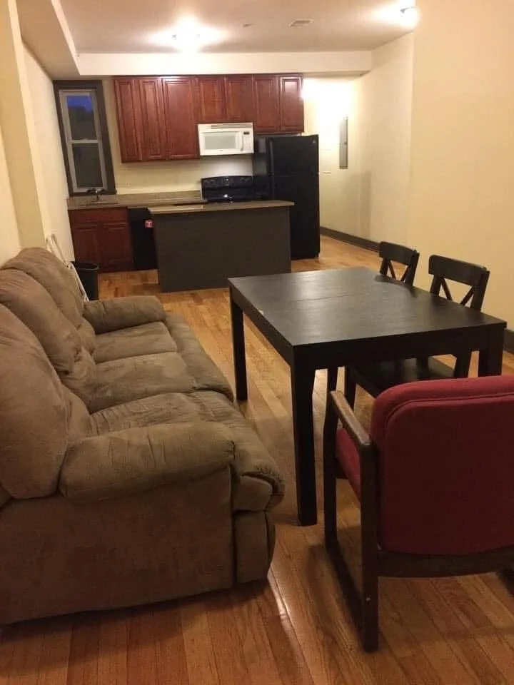 Cozy room near university