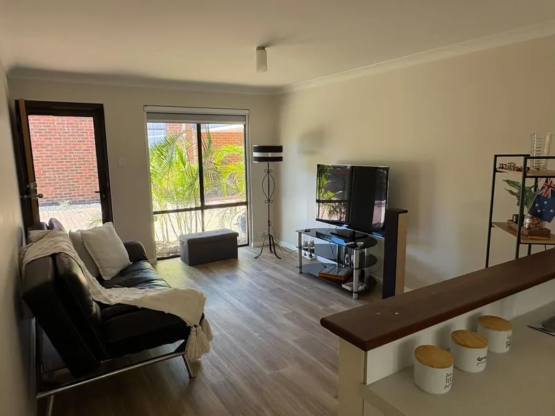 Private room near UT Austin, utilities included