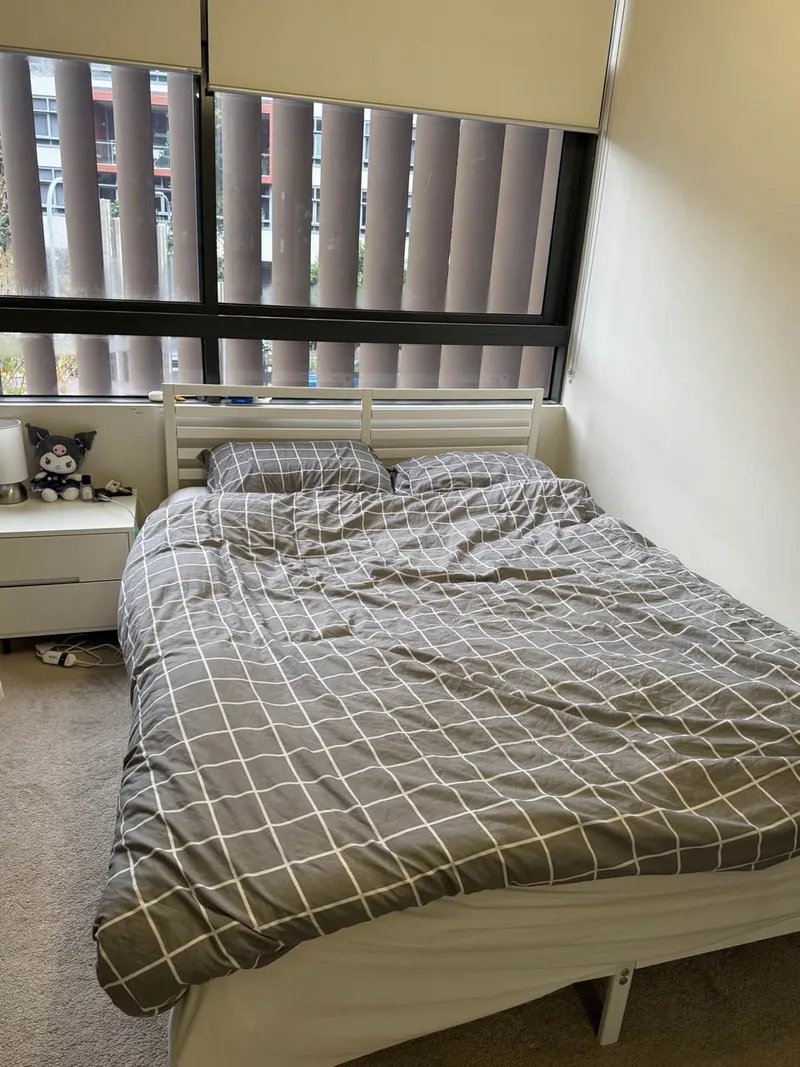 Room in Nathan