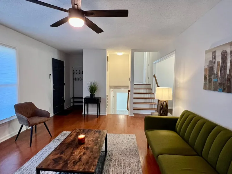 Furnished room in a vintage apartment
