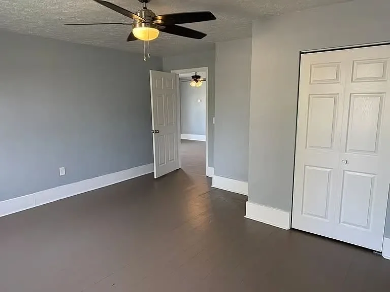 Clean studio near UMichigan, Aug move-in