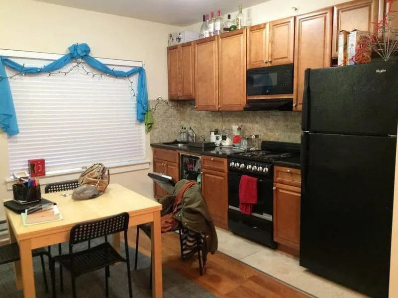 Private room in Tempe apartment