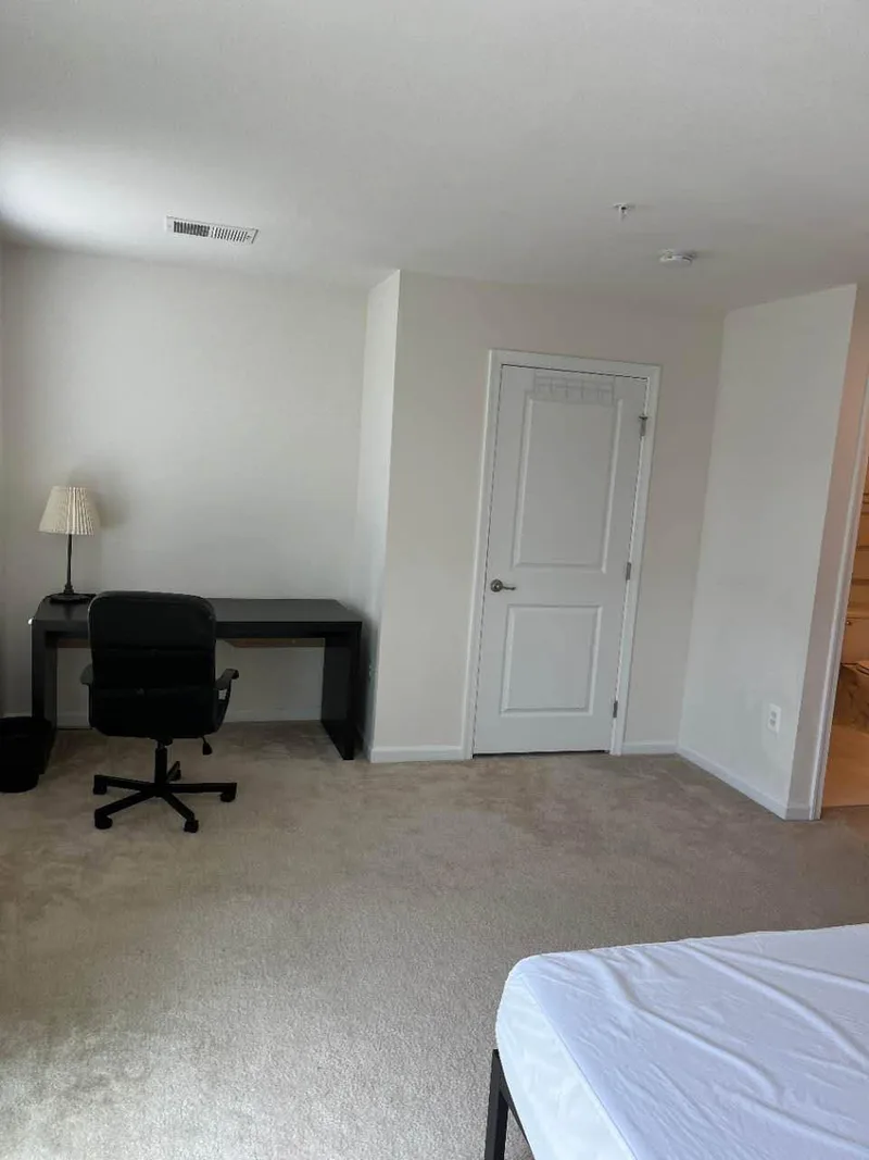Cozy room near WSU