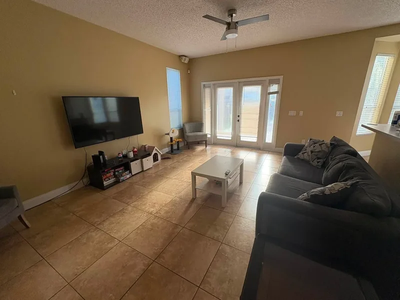 Room available in Collegetown
