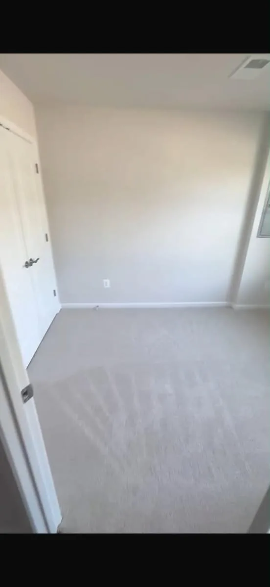Private room in Amherst for grad students