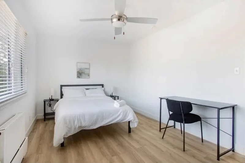Private room in North Downtown 2BR, $1050/mo