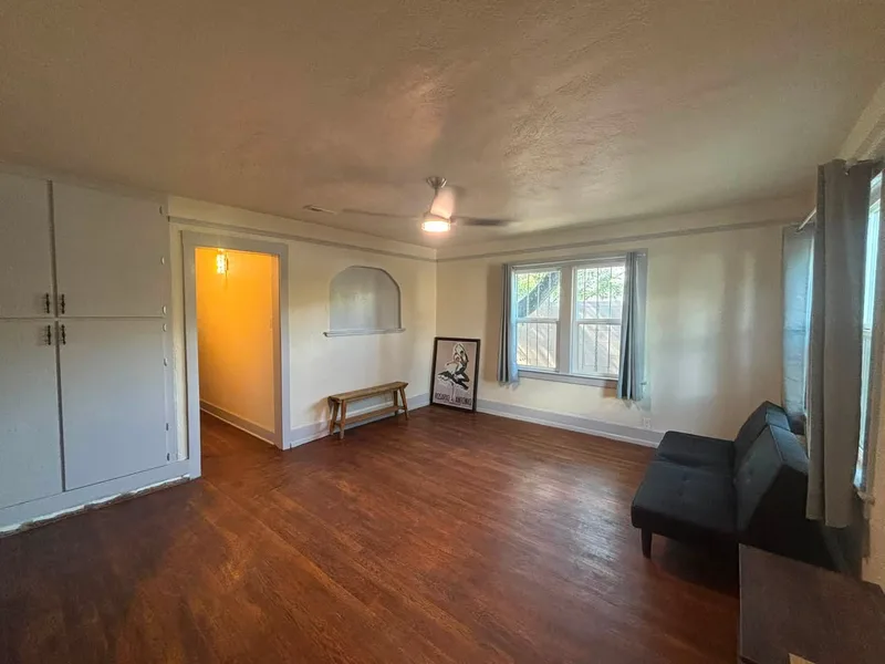 Private room near downtown Chicago