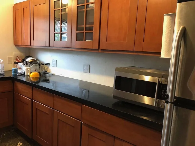 Furnished private room in 2BR near Columbia