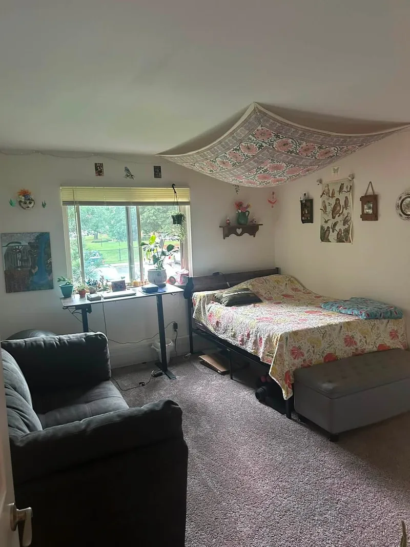 Modern room near UniMelb