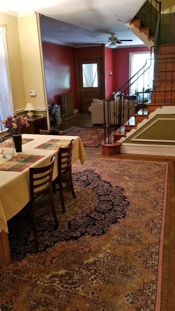 Private room in 3BR house near VT campus