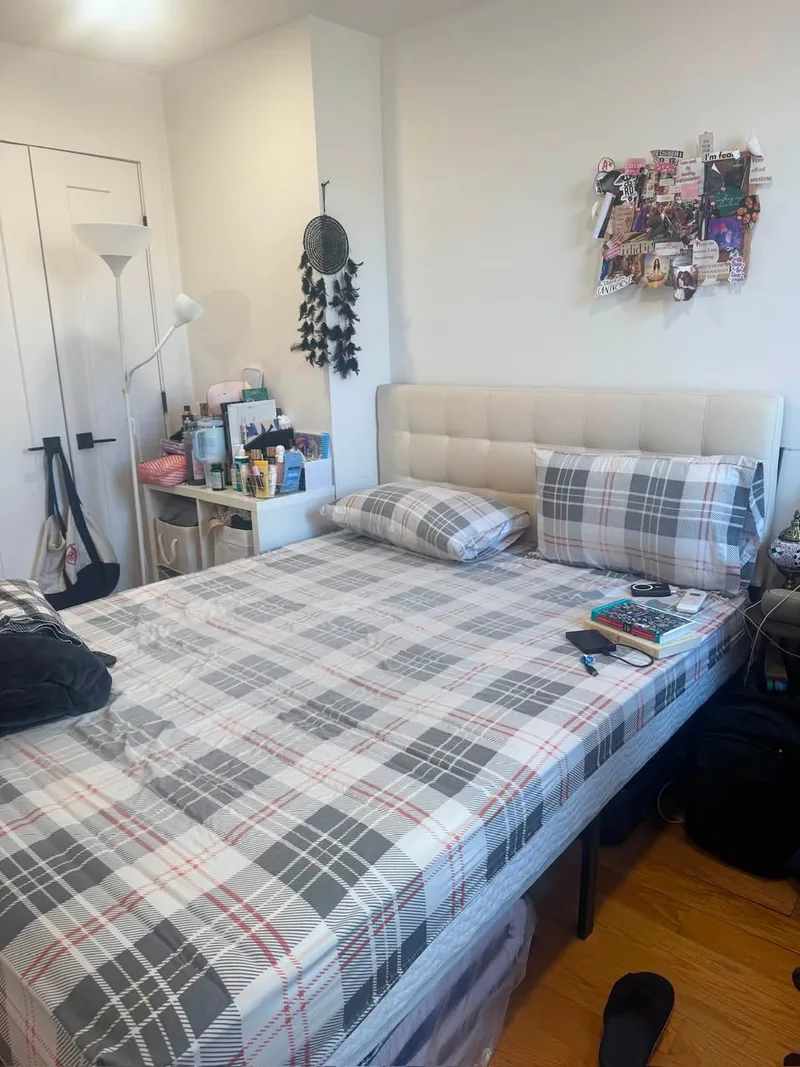 Private room in sunny Fitzroy share house
