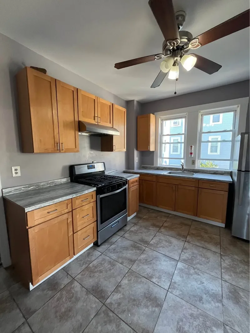 Private room in Dinkytown, furnished, near campus